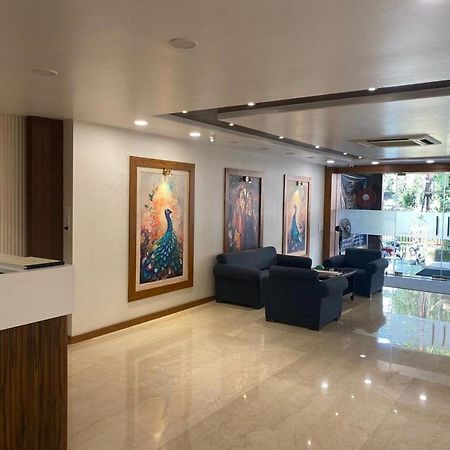 Hotel Eleven Heights Bhopal Esterno foto