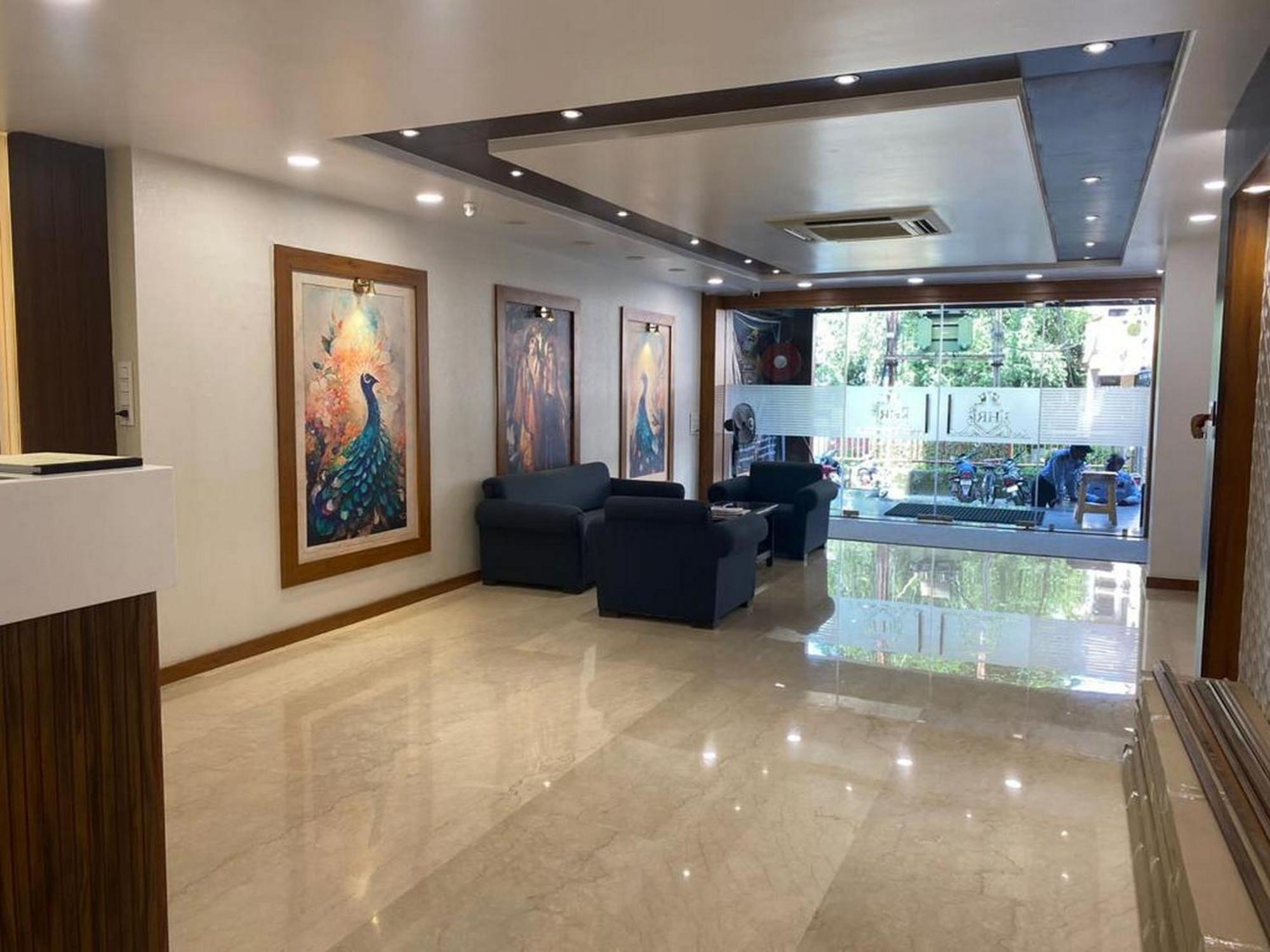 Hotel Eleven Heights Bhopal Esterno foto