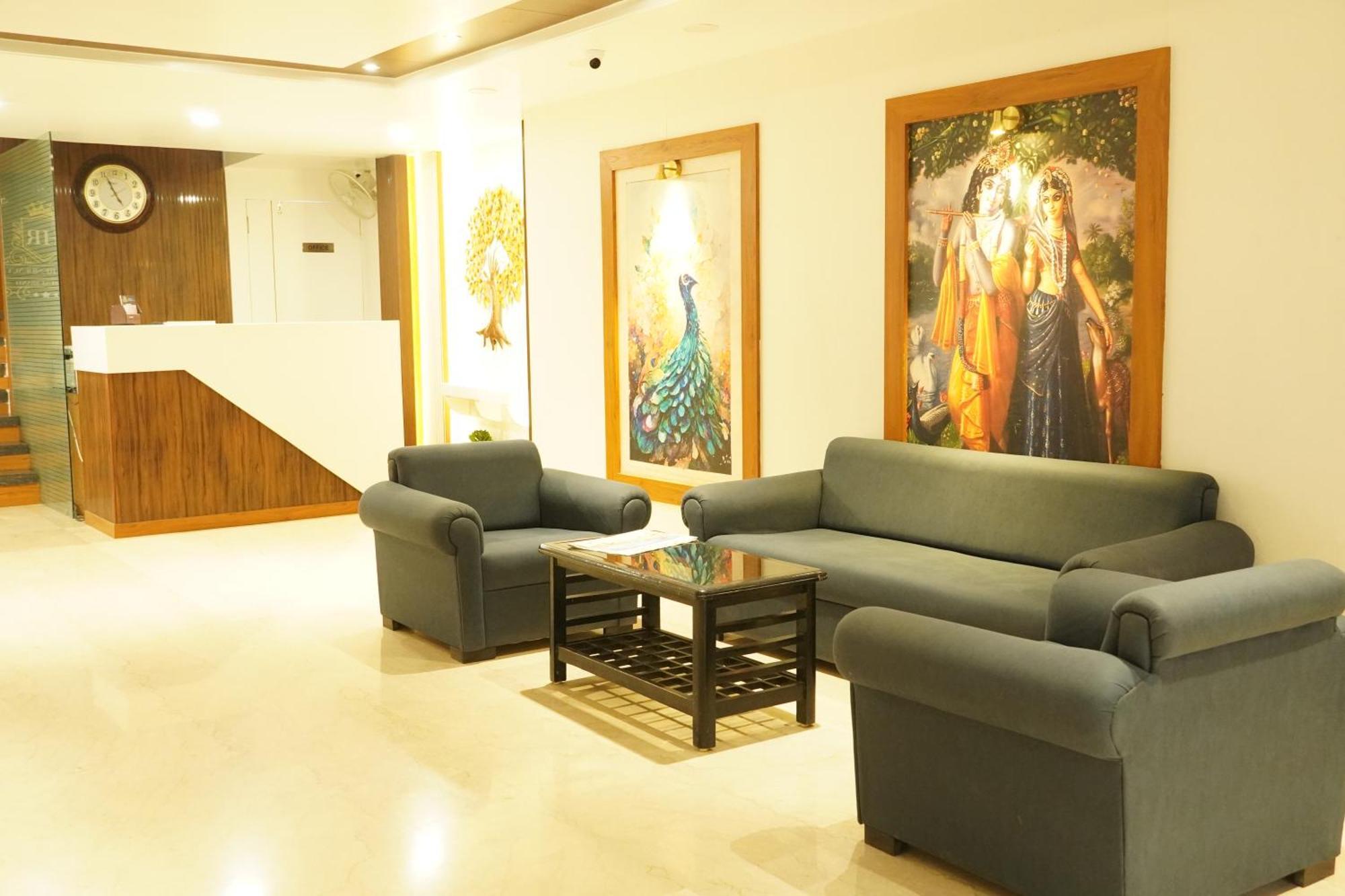 Hotel Eleven Heights Bhopal Esterno foto